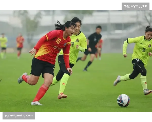 中国U17女足陈睿琳破门领先挪威暂时占据主动优势